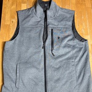 Men's IZOD reversible vest